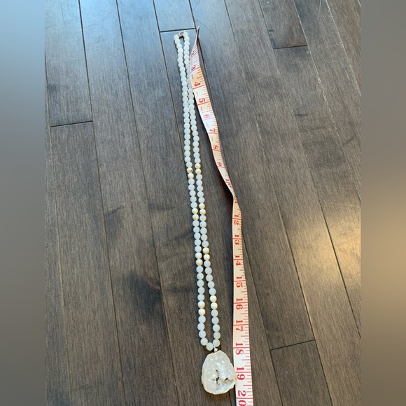 White Quartz Beaded Mala 20 Inch Necklace With Natural Quartz Pendant - Picture 2 of 4